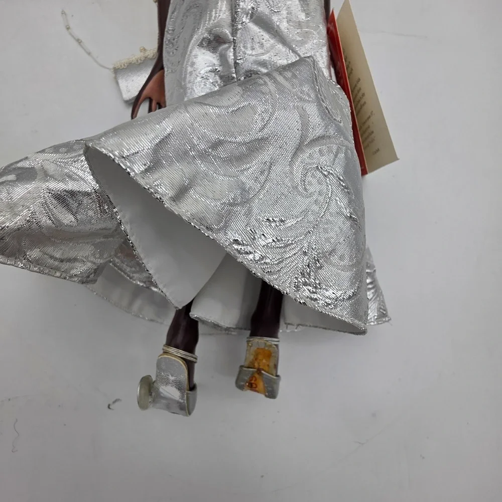 Annie Lee Sass n' Class Silver Collectible Girls Night Out Fashion Doll #6409